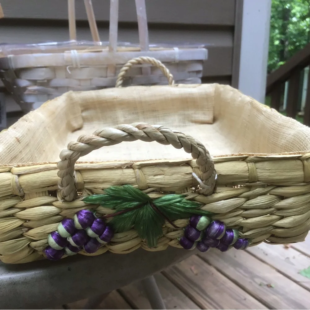 N/A wicker basket